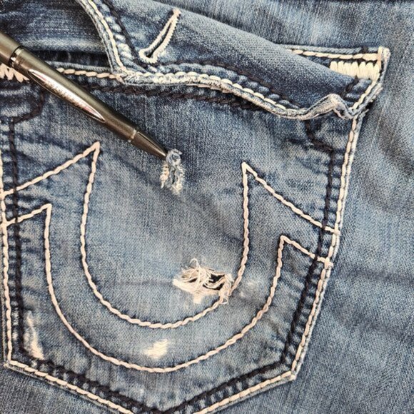 True Religion Made in USA Billy Giant Big T Jeans Short Denim Size 36 Seat 34 - Picture 6 of 15